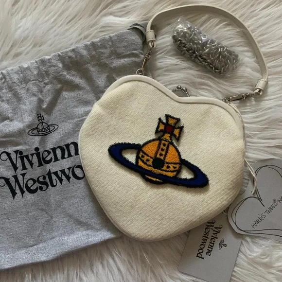 NWT Vivienne Westwood Belle Heart Frame Bag in white wool - Picture 4 of 9